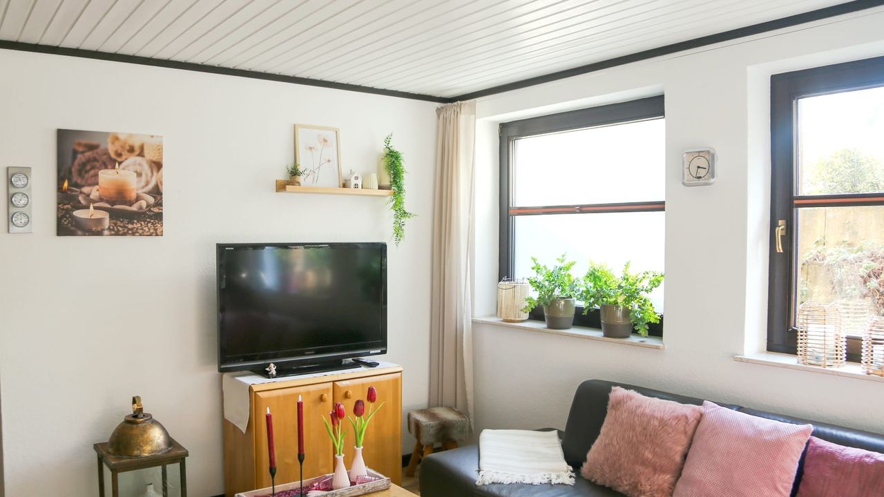 Photo, INSIDE, OUTSIDE Photo, INSIDE, OUTSIDE